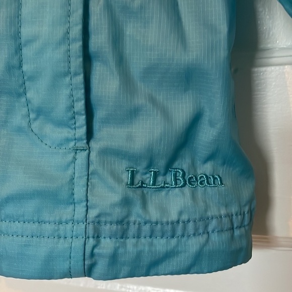 LL Bean Stowaway Windbreaker Jacket - Picture 3 of 16